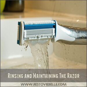 Rinsing and Maintaining The Razor