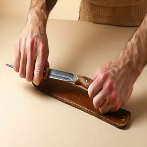 Holding Strop Correctly